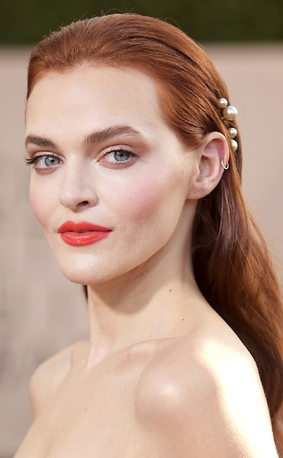ESC: SAG Awards, Best Beauty, Madeline Brewer